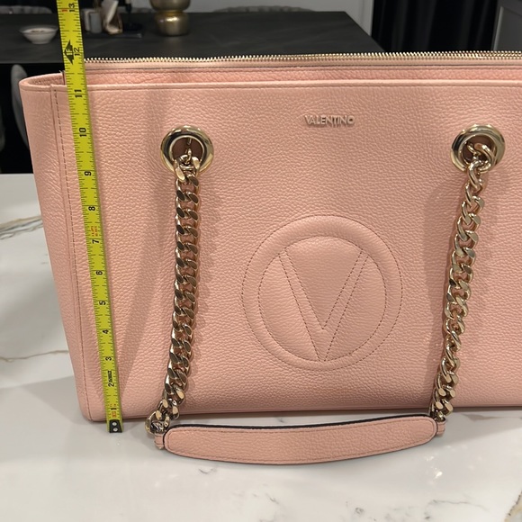 Valentino bag, large size, in excellent condition, see photos and video. - Picture 14 of 15